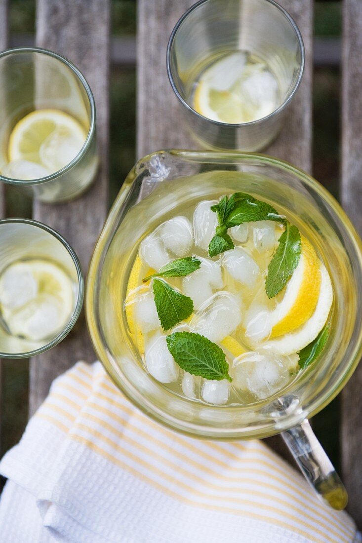 Lemonade with mint in a jug (from above)