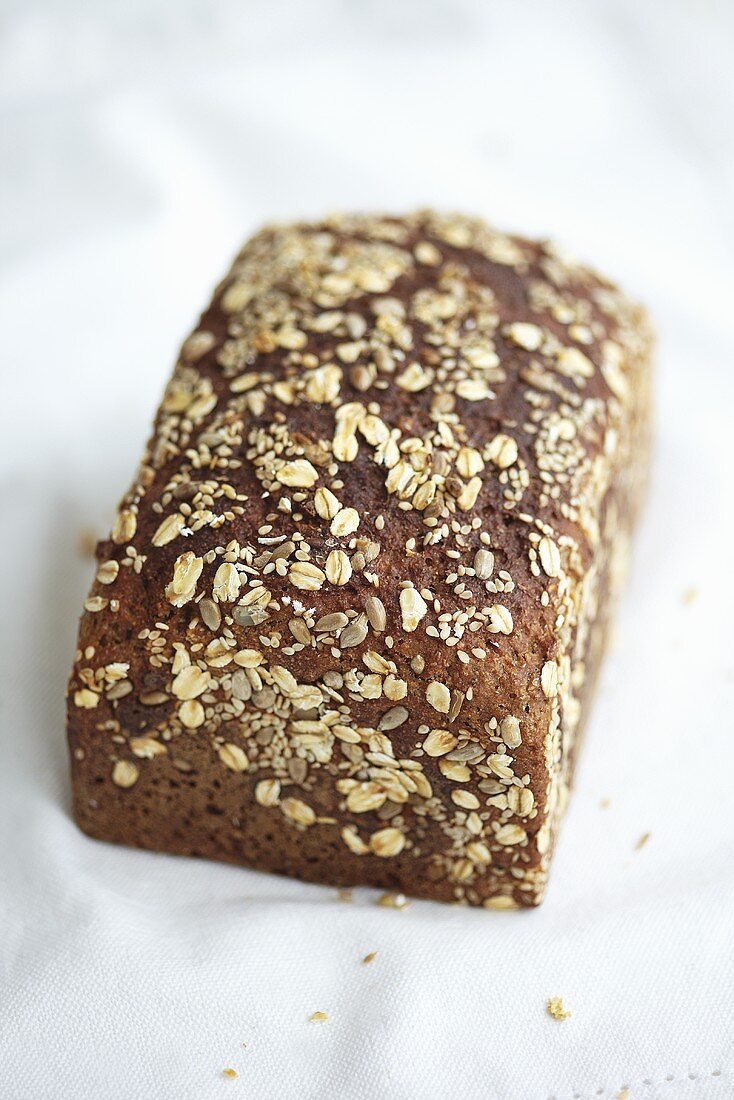 Wholemeal bread with rolled oats