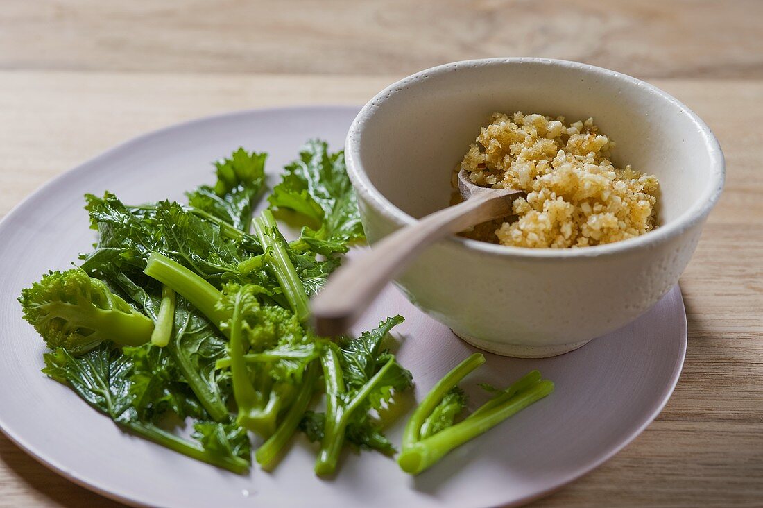 Broccoli rabe with bread crumbs