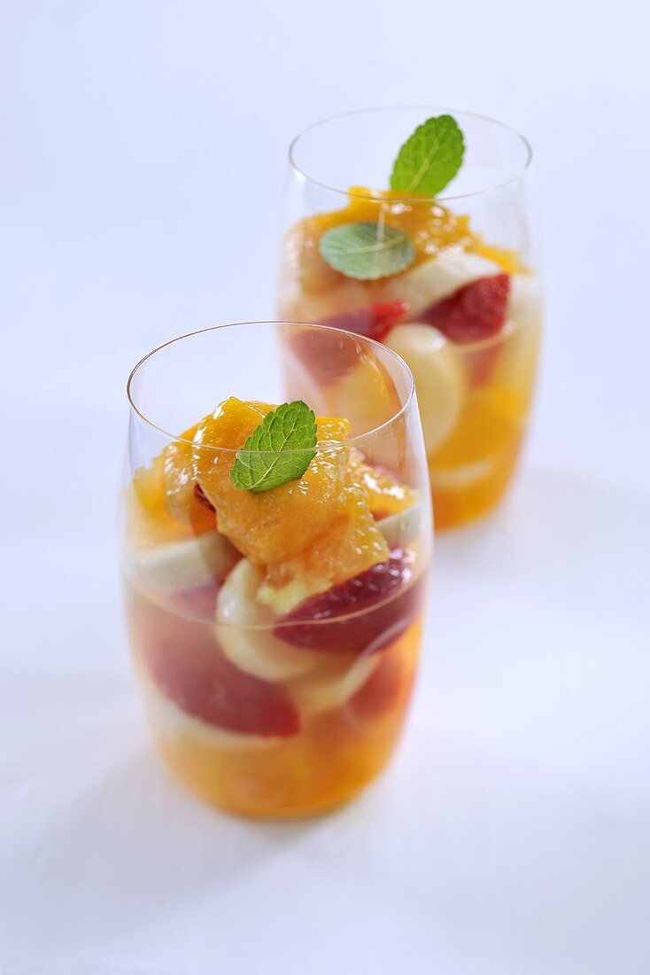Fruit salad with apricot cream