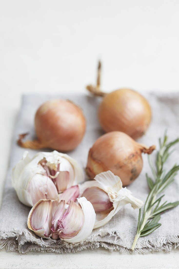 Onions, garlic and rosemary