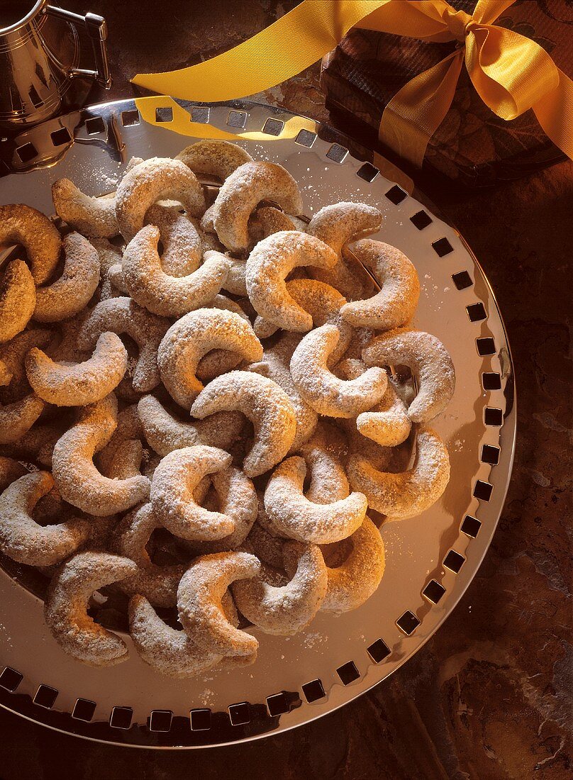 Vanilla Crescent Christmas Cookies