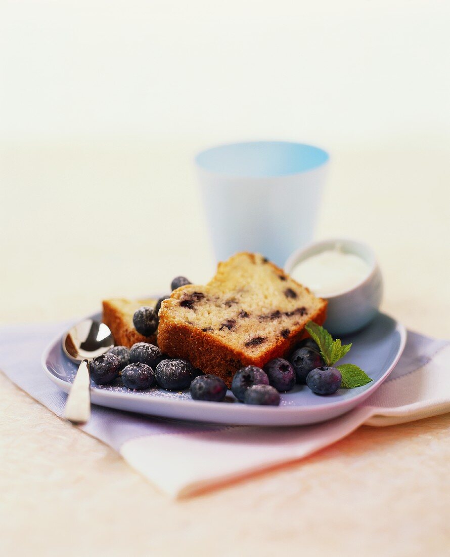 Blueberry cake with icing sugar