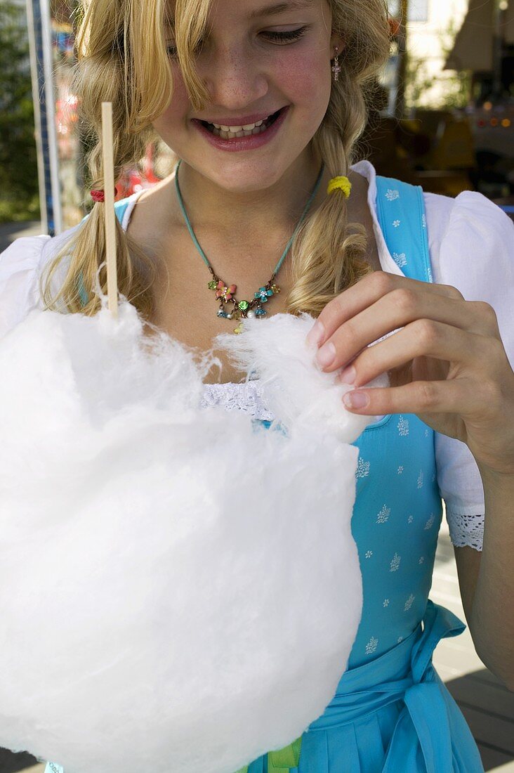 Girl with candyfloss (Oktoberfest, Munich)