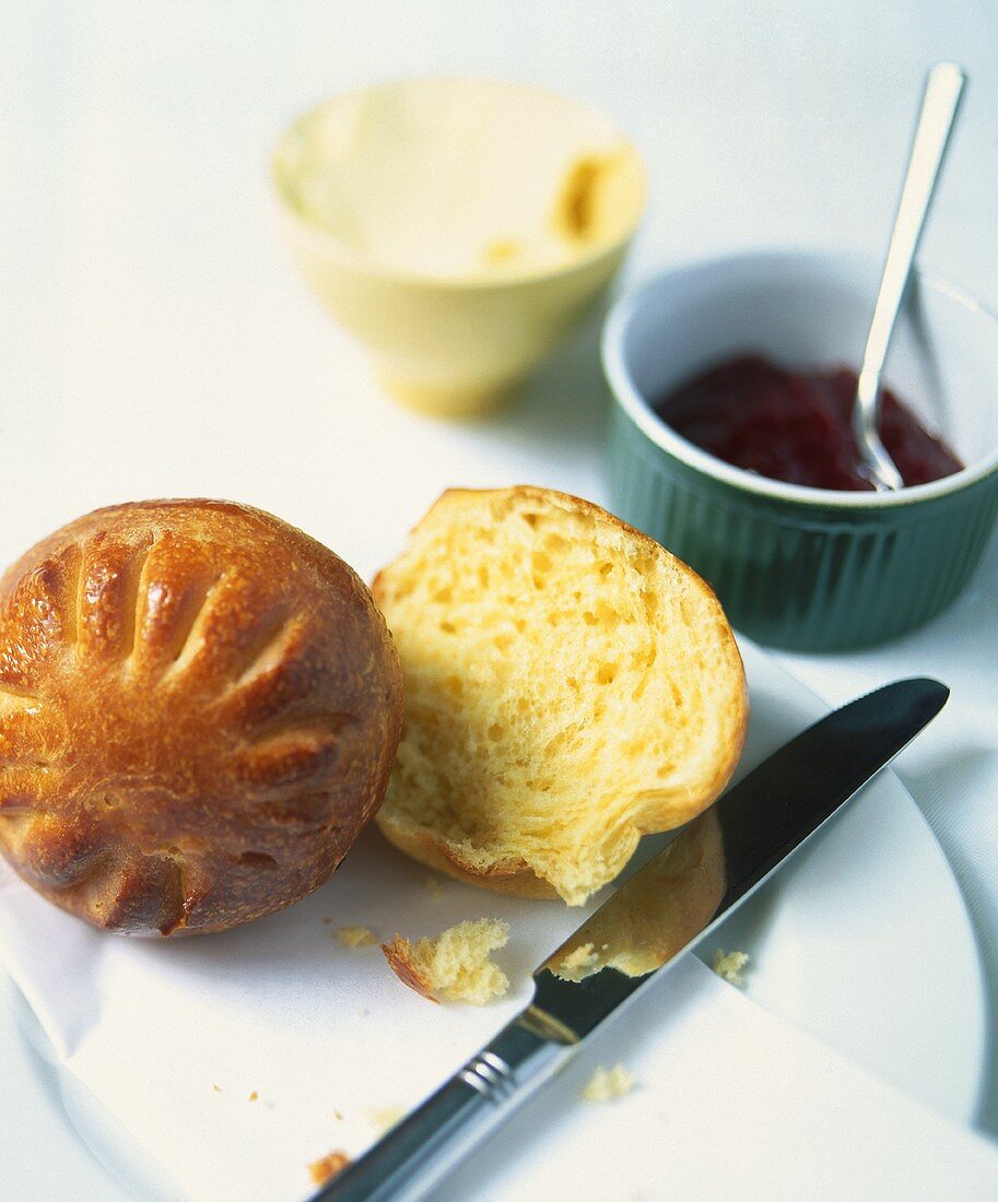 Brioche and jam pot