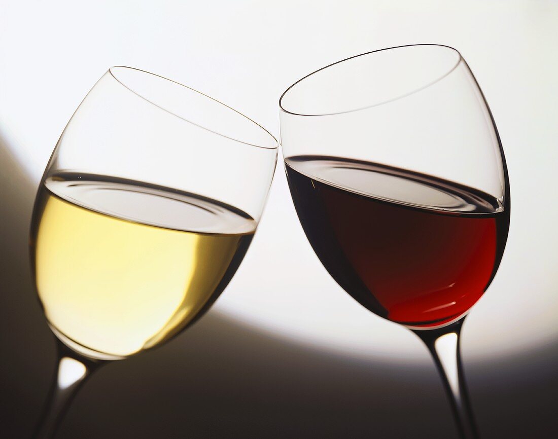 Red wine glass and white wine glass