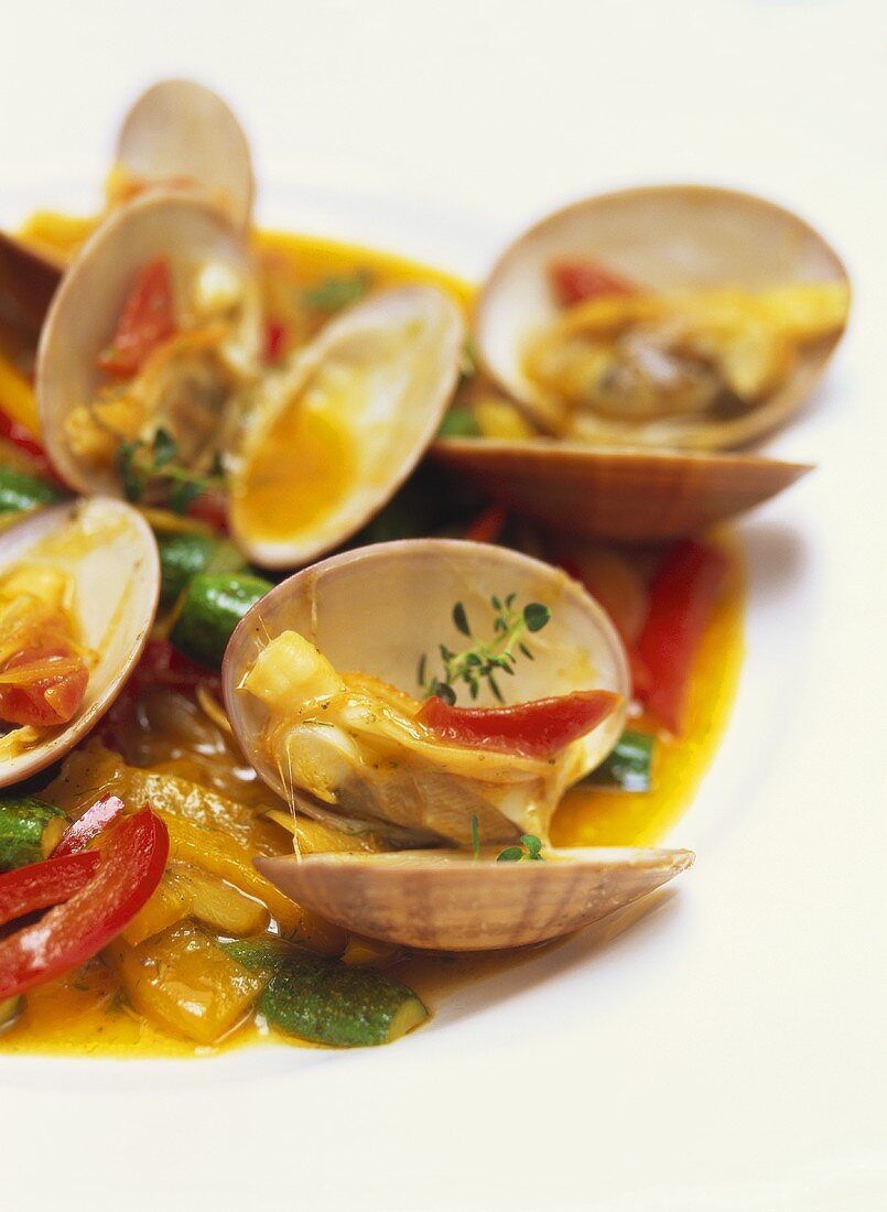 Clams with vegetables