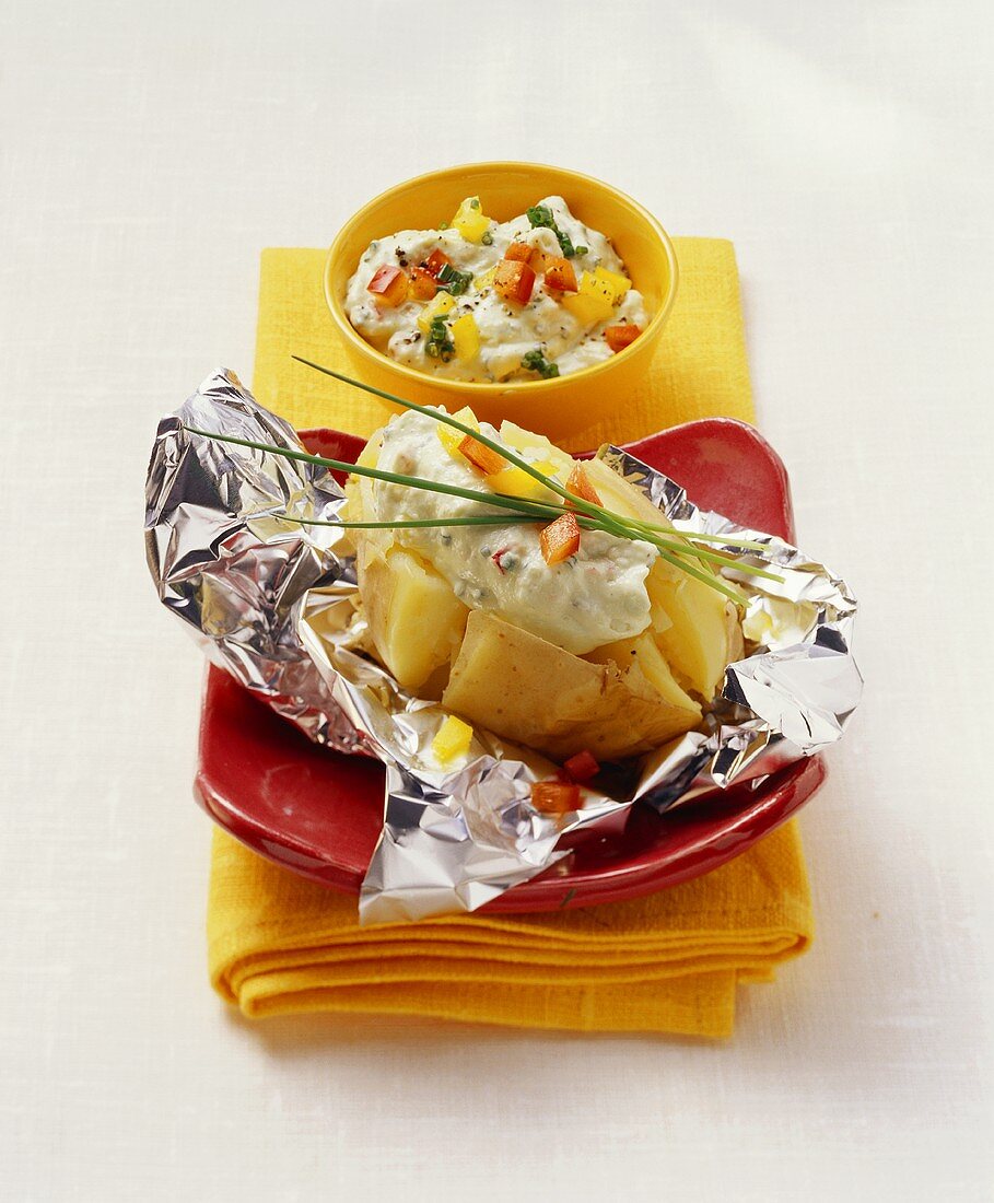 Baked Poatoes mit scharfer Avocadosauce