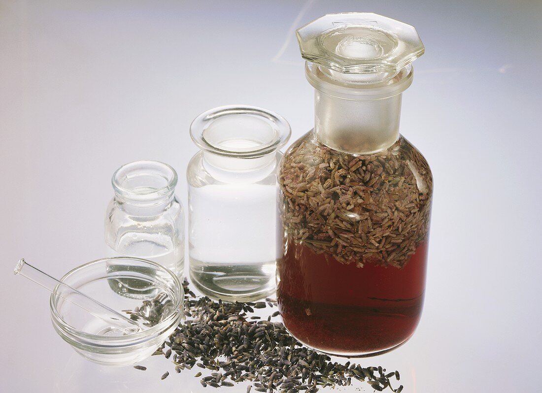 Ingredients for Lavender Vinegar