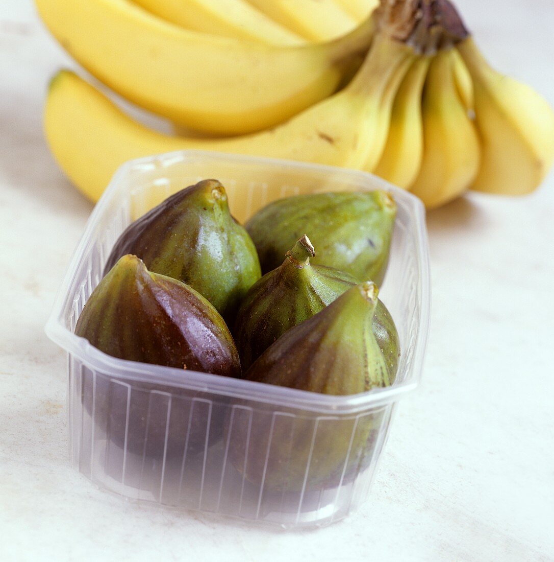 Figs and bananas