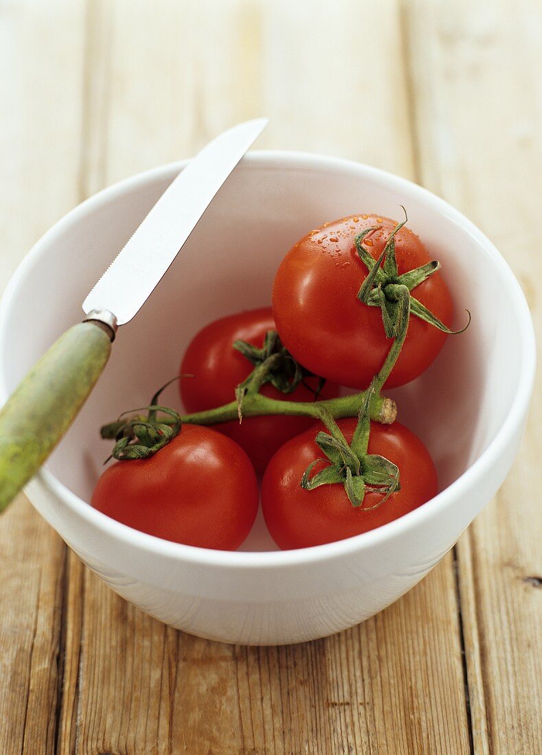 Vine tomatoes in a bowl