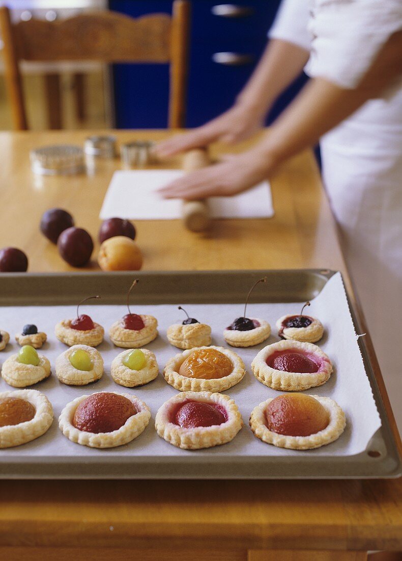 Puff pastry with fruit