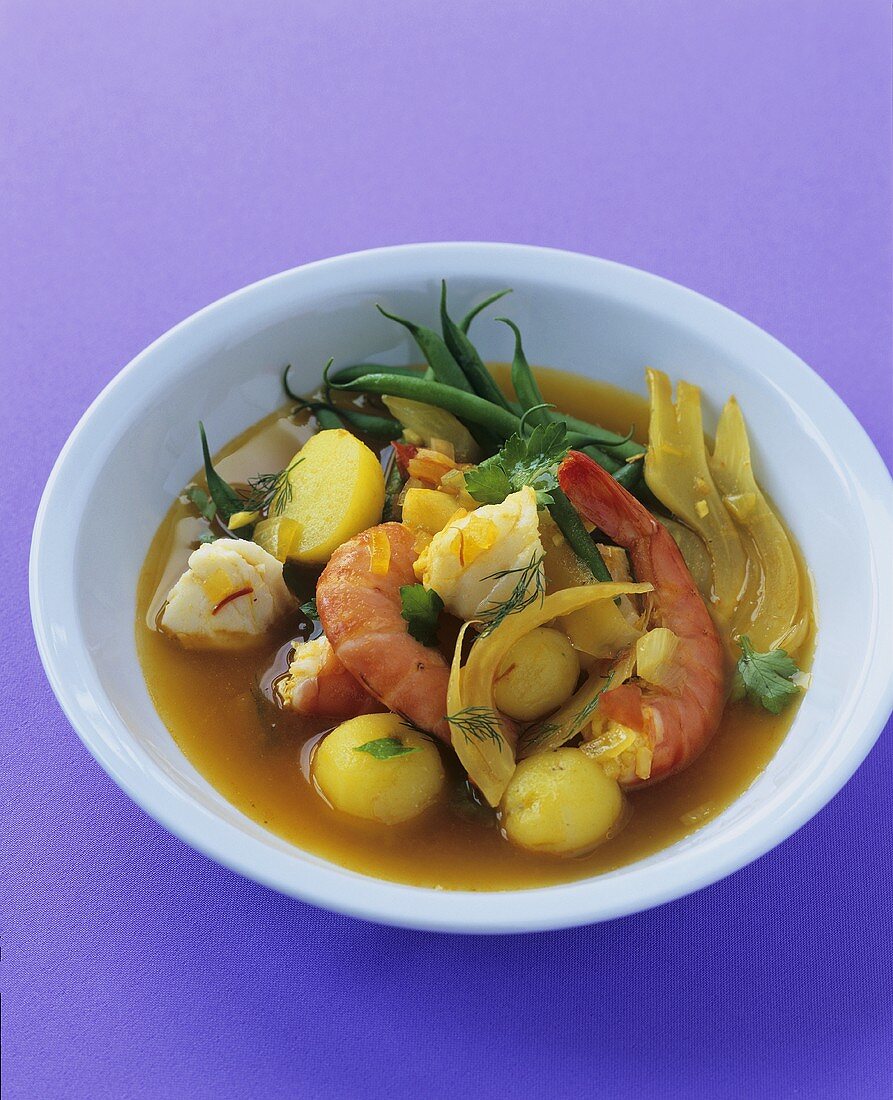 Meeresfrüchte-Gemüse-Suppe