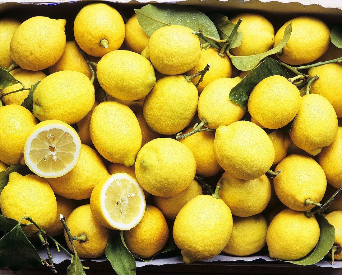 Sicilian lemons in a crate