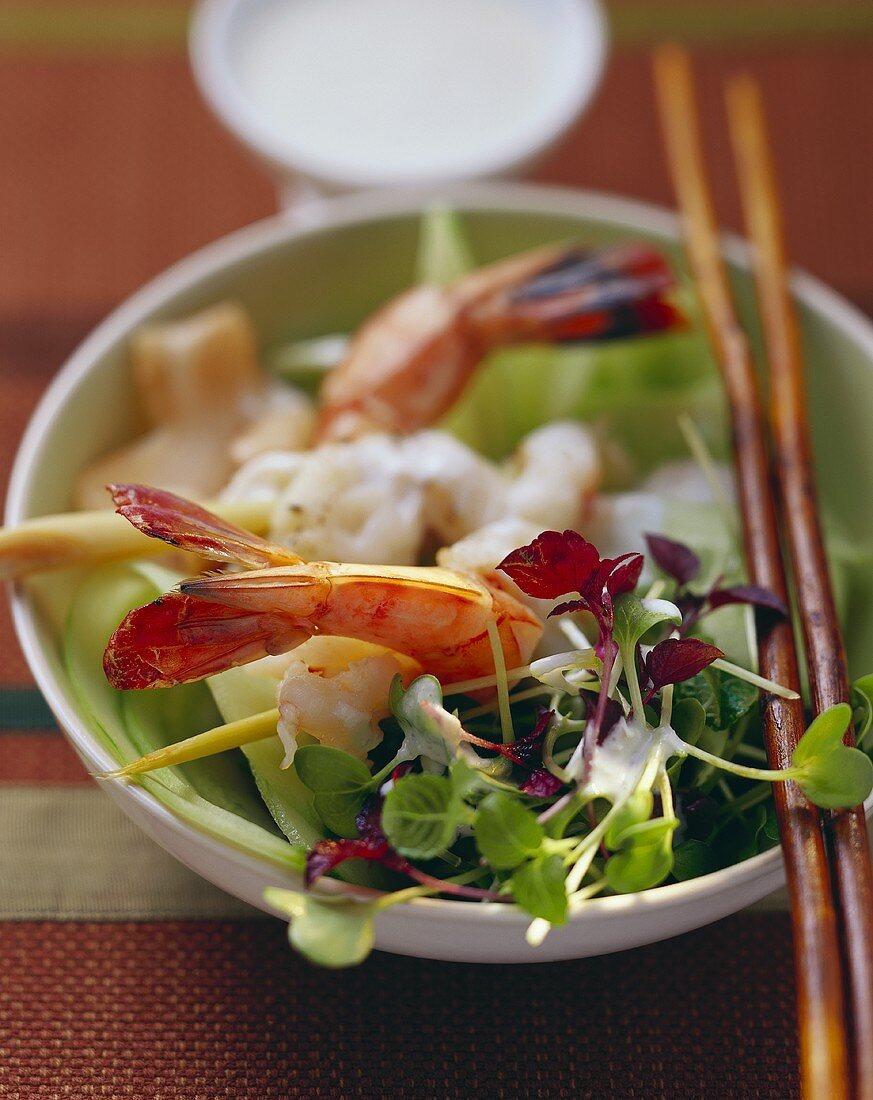 King prawn with cucumber and cress salad