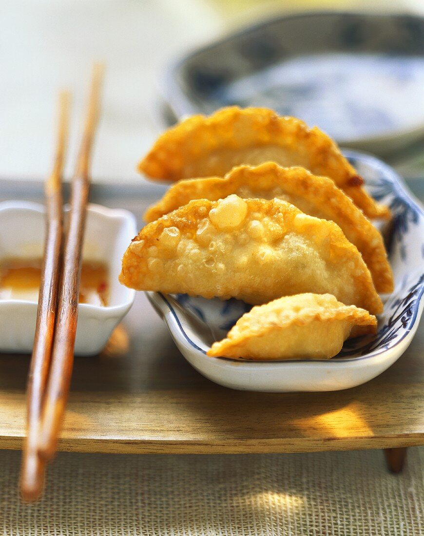 Fried won tons with a potato filling