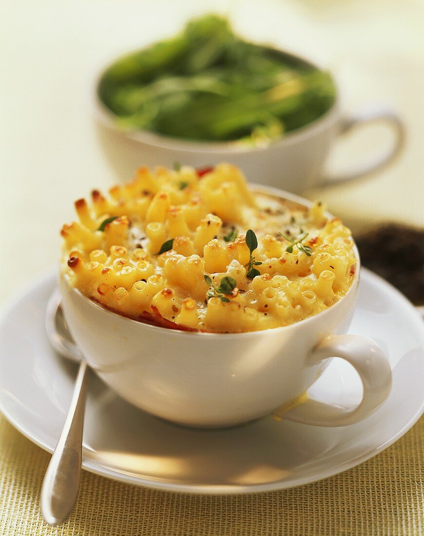 Macaroni cheese in a cup
