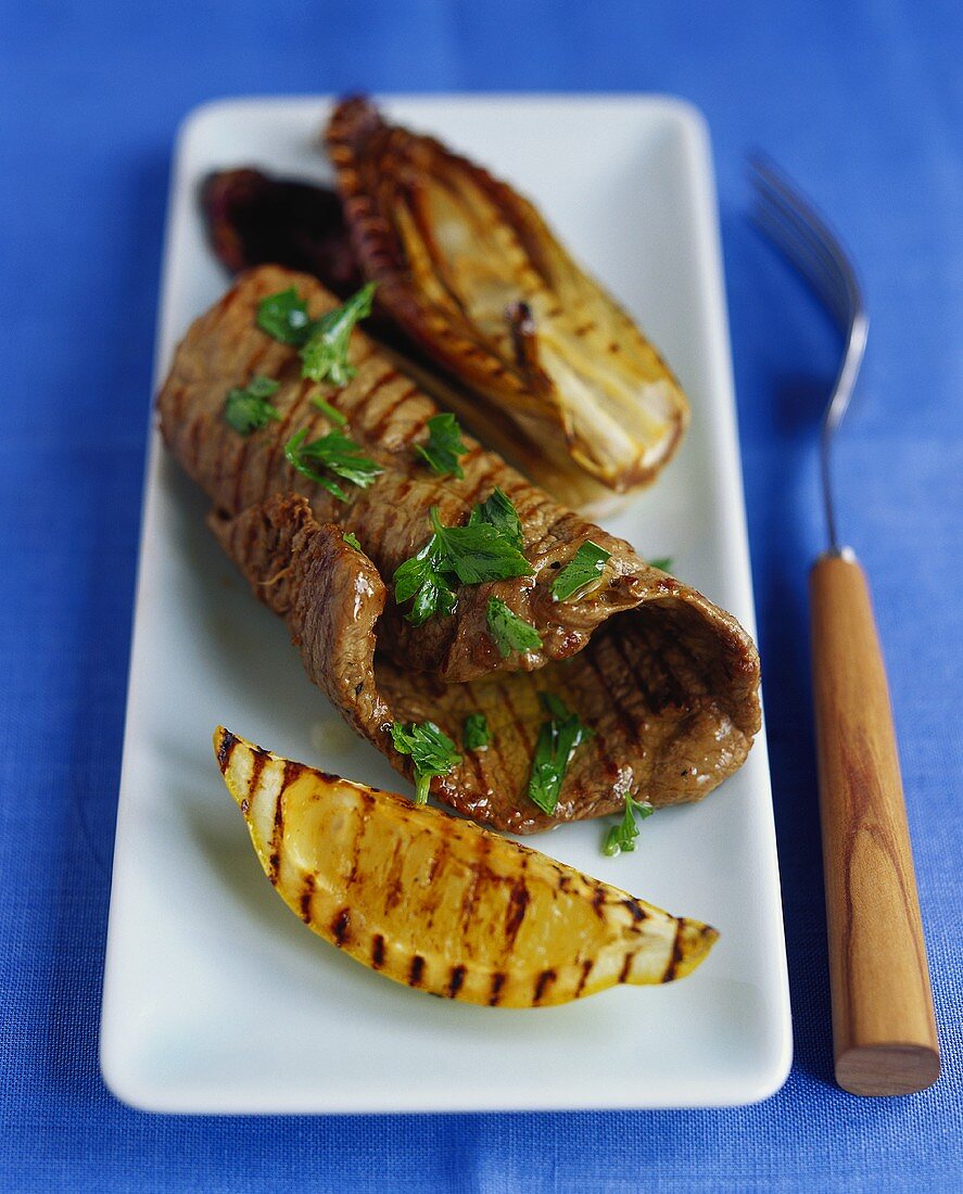 Bistecca e radicchio alla griglia (Grilled steak & radicchio)