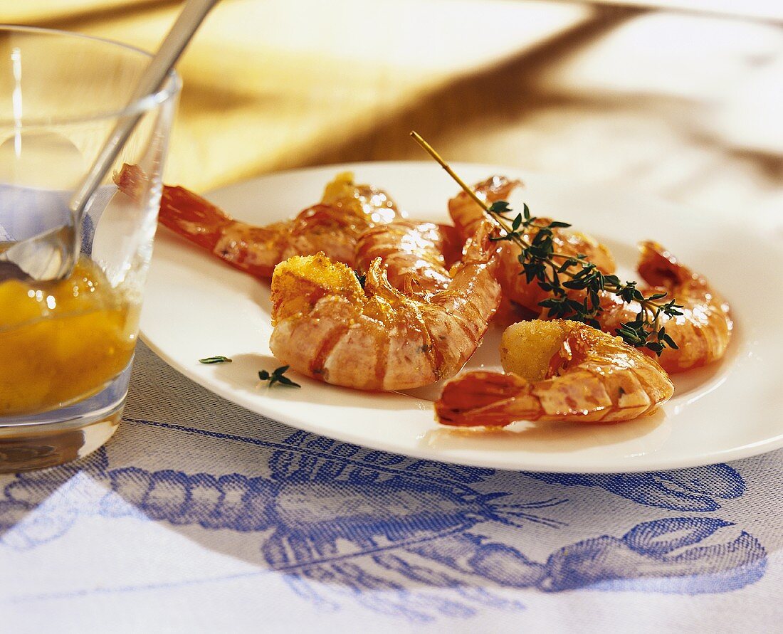 Fried king prawns with thyme