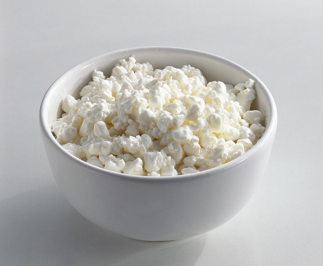 Small bowl of cottage cheese