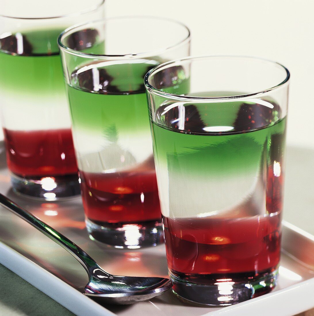 'Italian Pousse Café' (three-coloured cocktail)