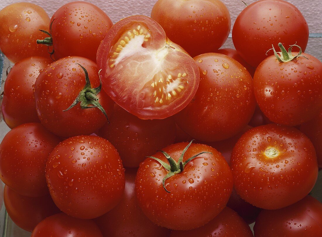 Tomatoes with drops of water