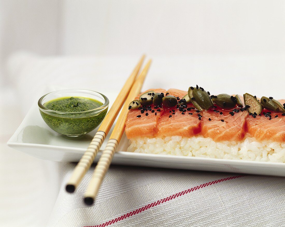 Salmon sashimi with coriander pesto