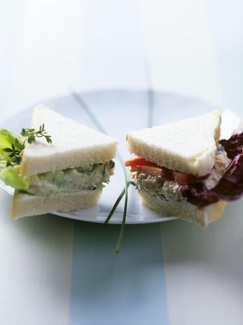 Avocado-Krabben-Tramezzini und Thunfisch-Tramezzini