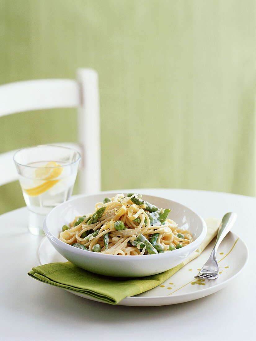 Spaghetti with spring vegetables