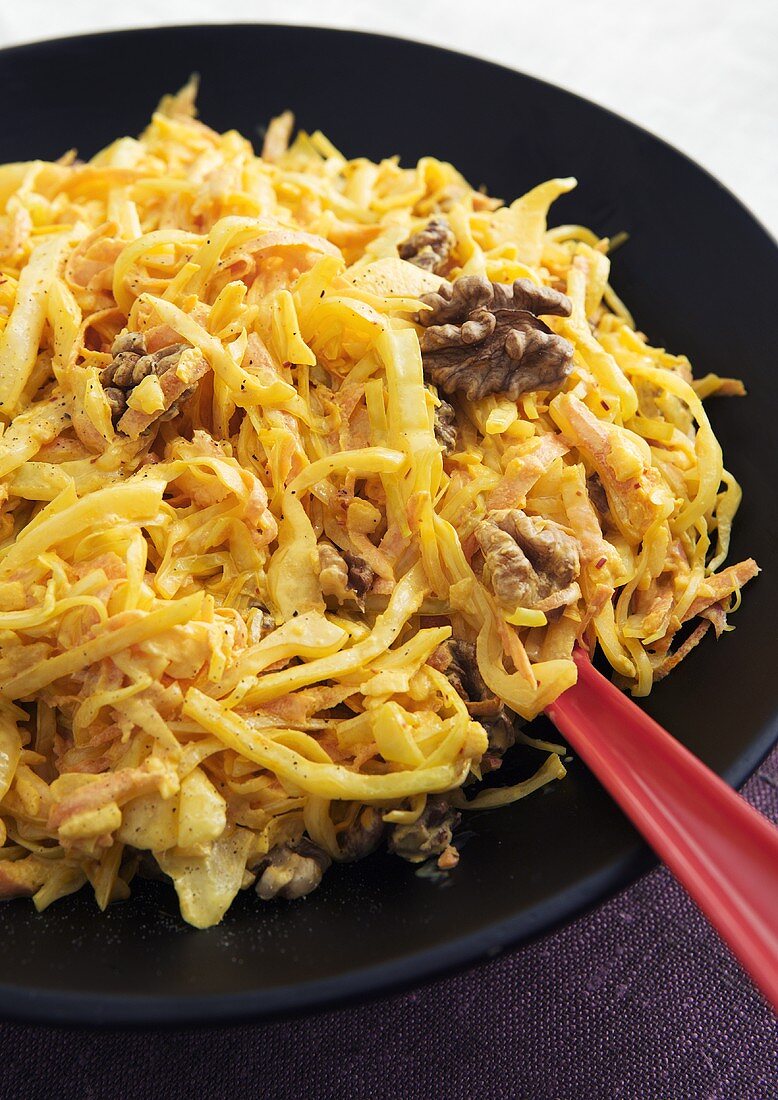 Coleslaw with saffron and walnuts