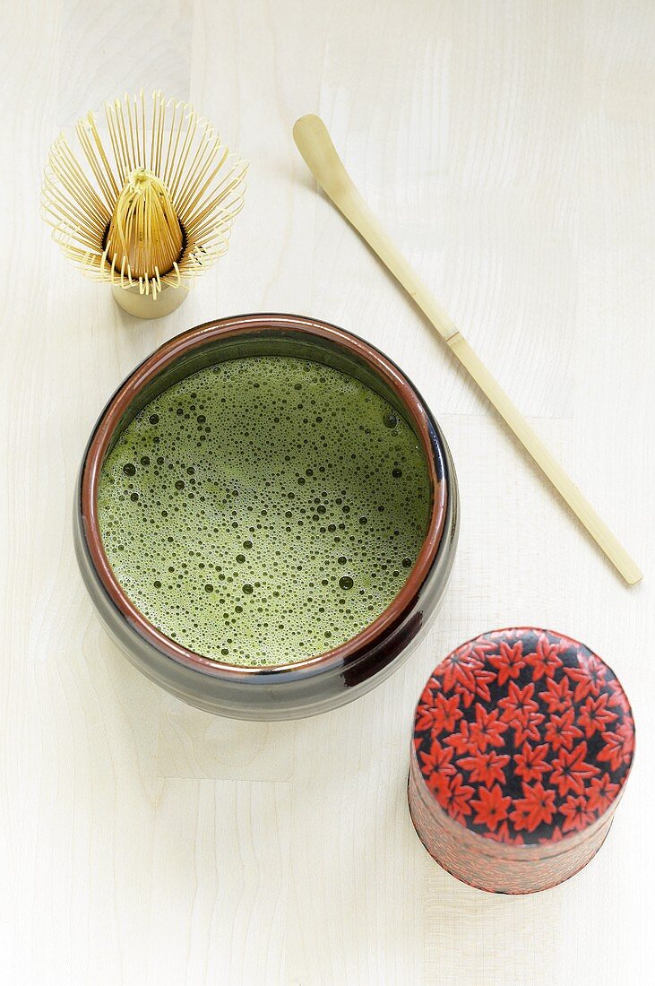 Matcha (Japanese green tea), tea whisk, tea caddy, teaspoon