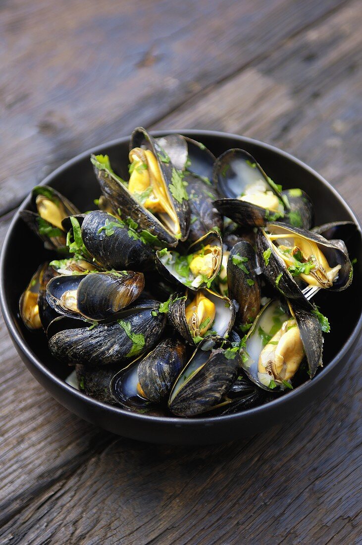 Mussels with herbs