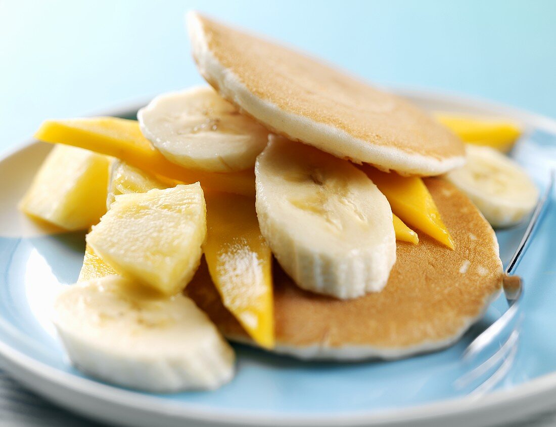 Pancakes with fresh fruit