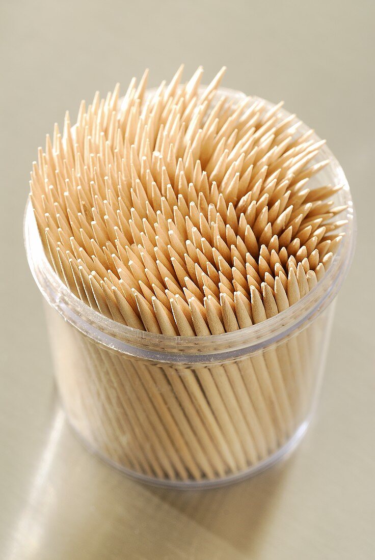 Toothpicks in a tub