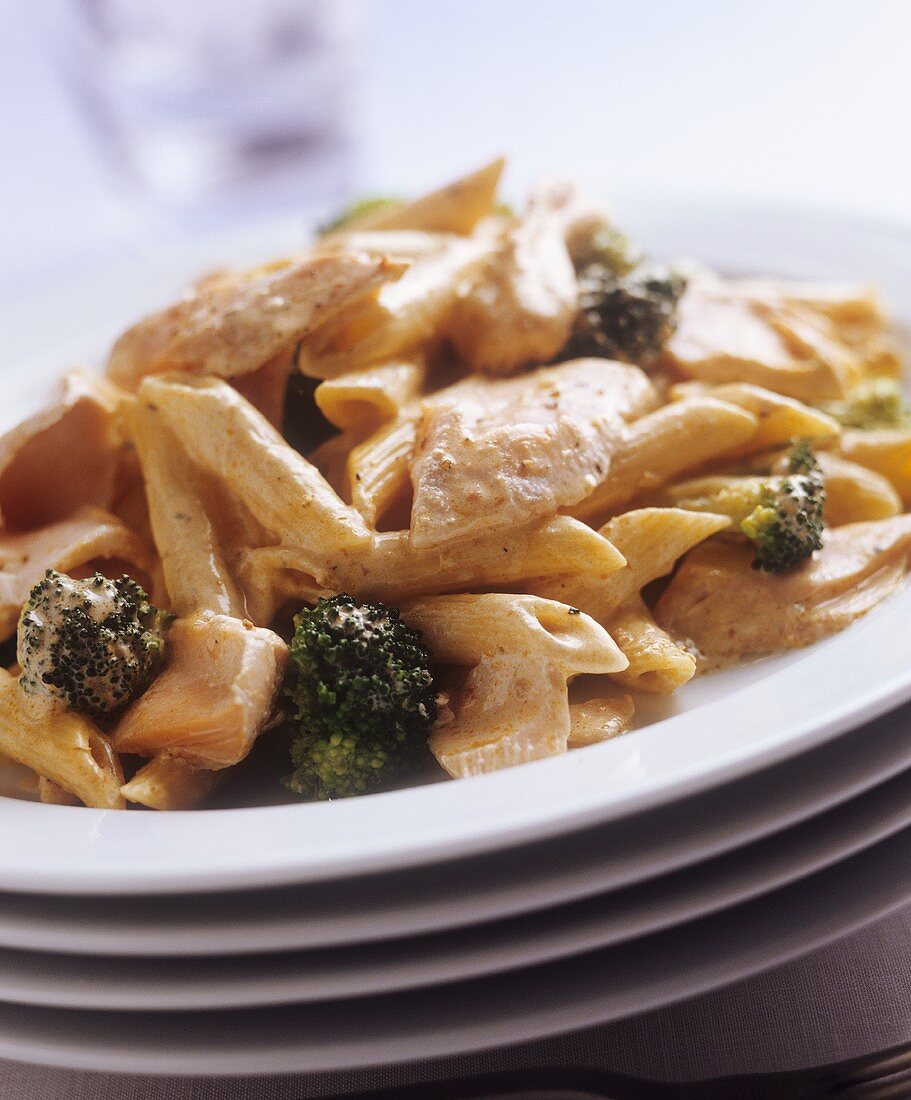 Penne with chicken and broccoli