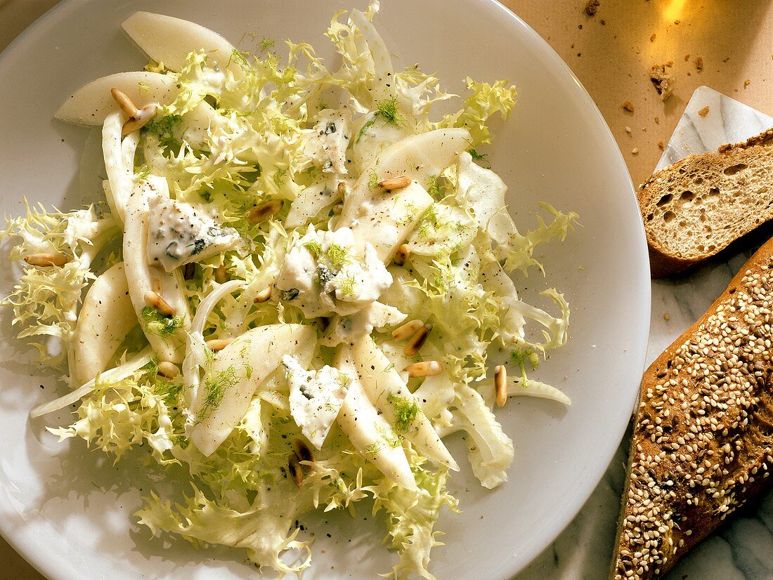 Curly Endive with Fennel & Gorgonzola Cheese