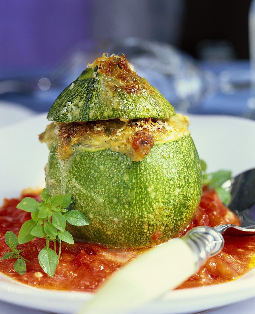 Stuffed round courgette with tomato sauce (Corsica)