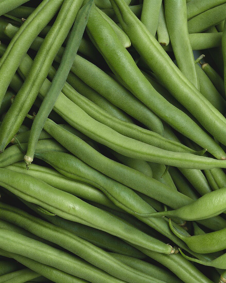 Green beans (filling the picture)