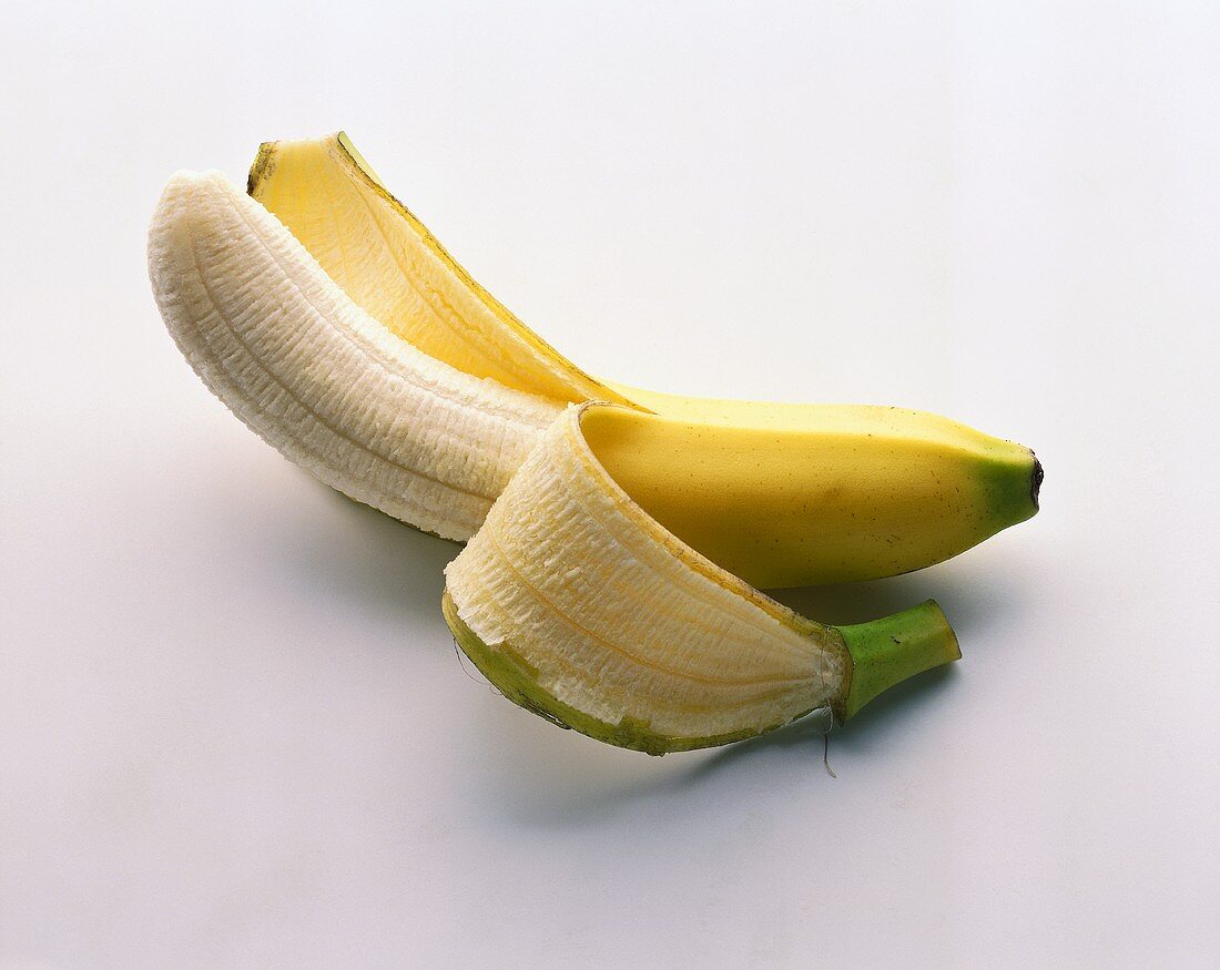 Eine geschälte Banane