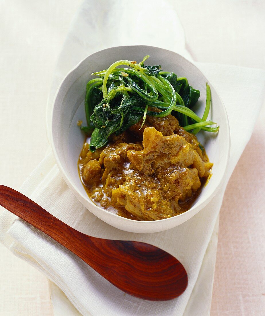 Lamb curry with spinach