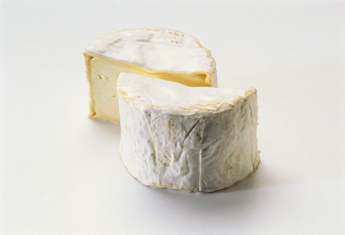 Chaource (soft cheese, Champagne, France)