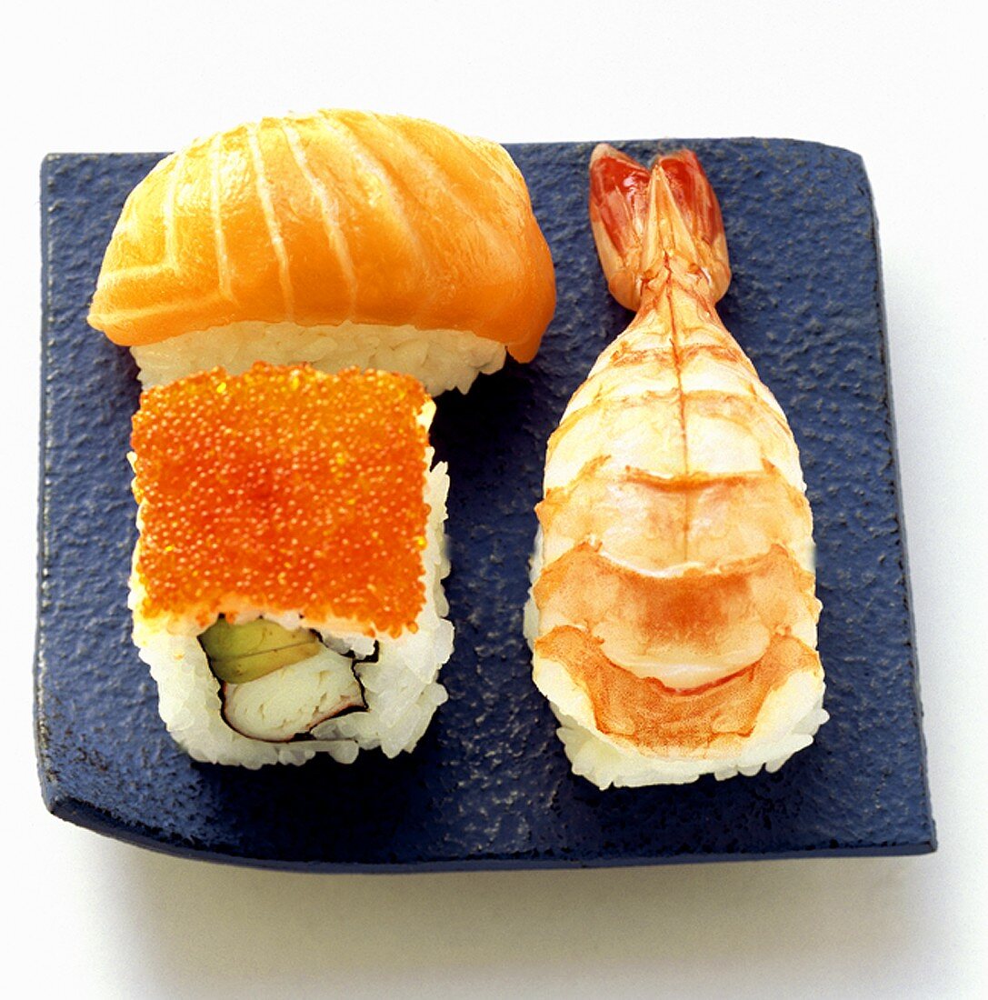 Drei verschiedene Sushi