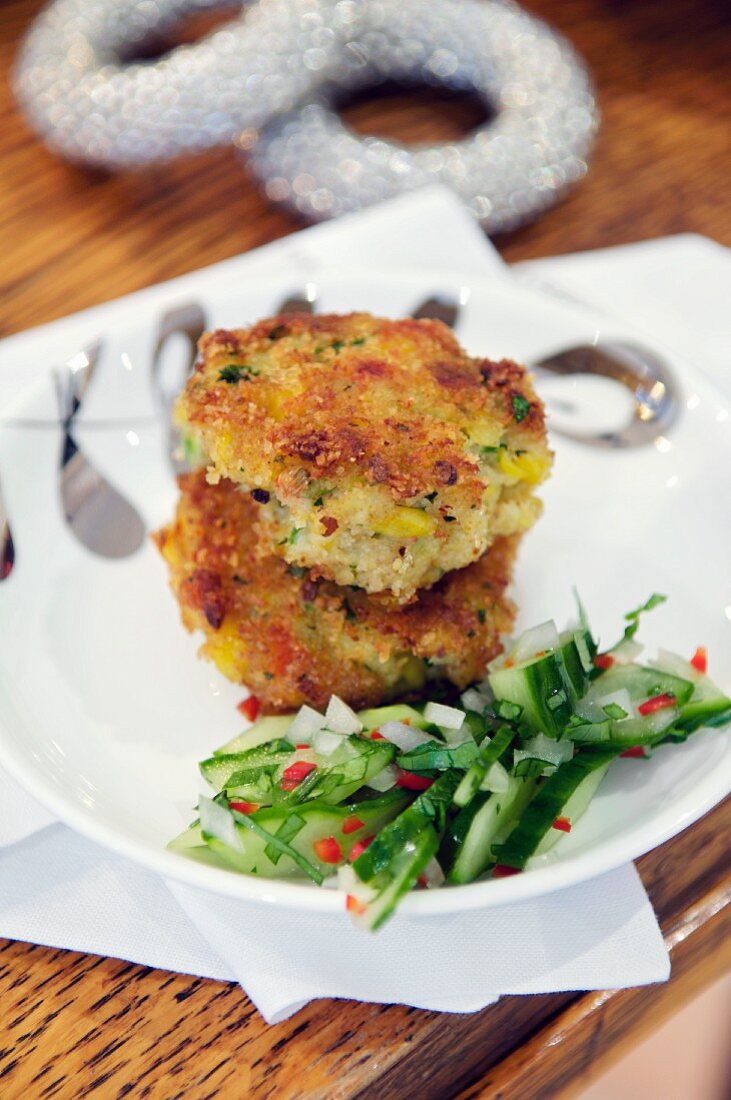 Crab cakes with cucumber relish