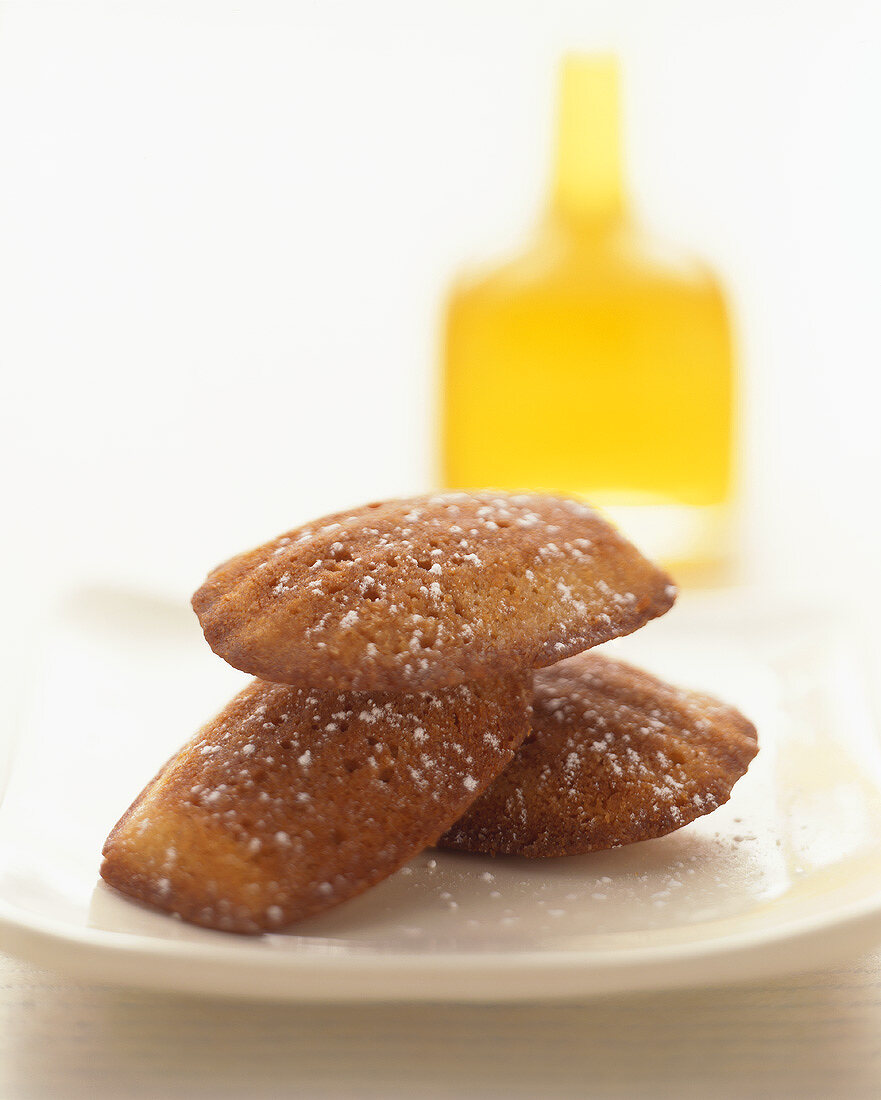 Madeleines (small French cakes)