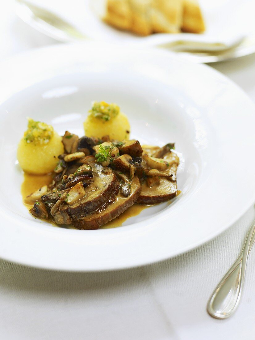 Jägerbraten (Hunter's roast) with small potato dumplings