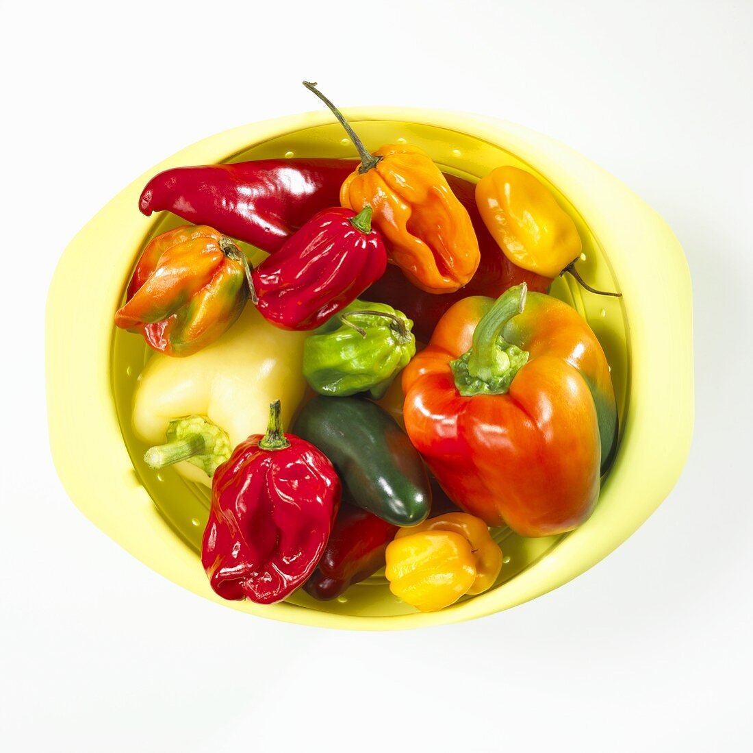 A bowl of mixed peppers