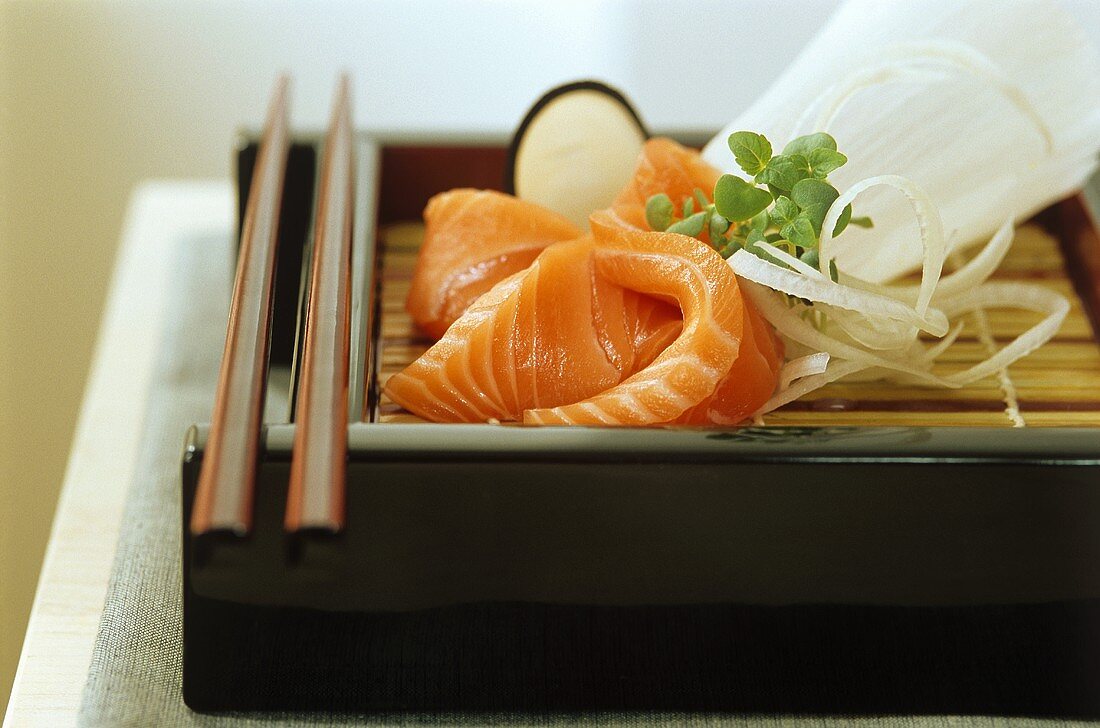 Lachs-Sashimi