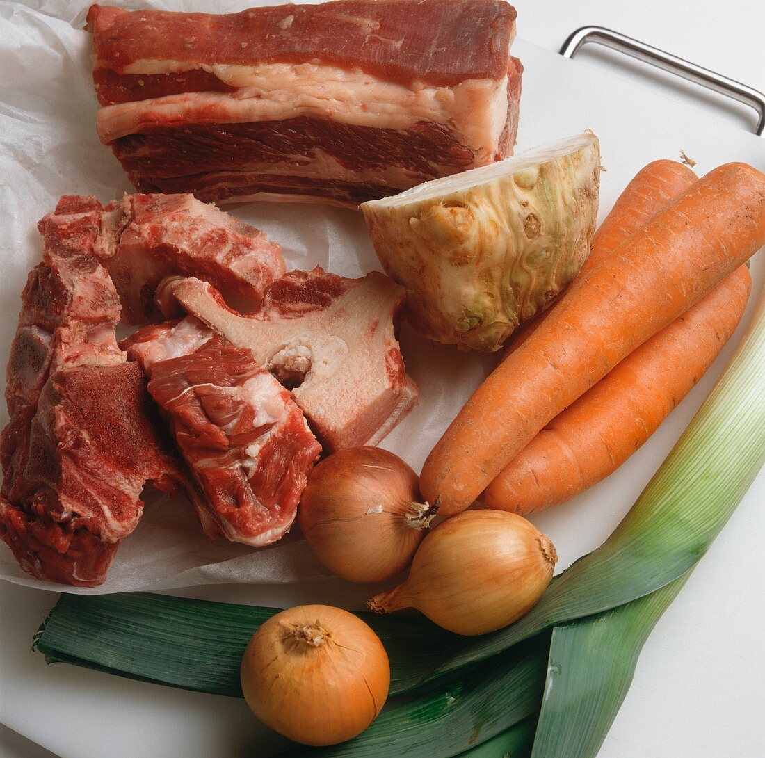 Suppenfleisch & Gemüse für Fleischbrühe