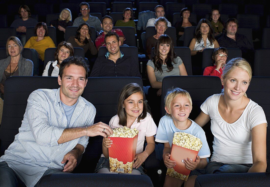 Eine Familie im Kino