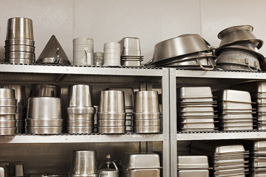 Kitchen devices and baking tins in a commercial kitchen